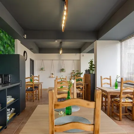 Quarto em Acomodações Particulares Amel *